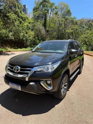TOYOTA HILUX SW4 2.7 SRV 7 LUGARES 4X2 16V FLEX 4P AUTOMÁTICO